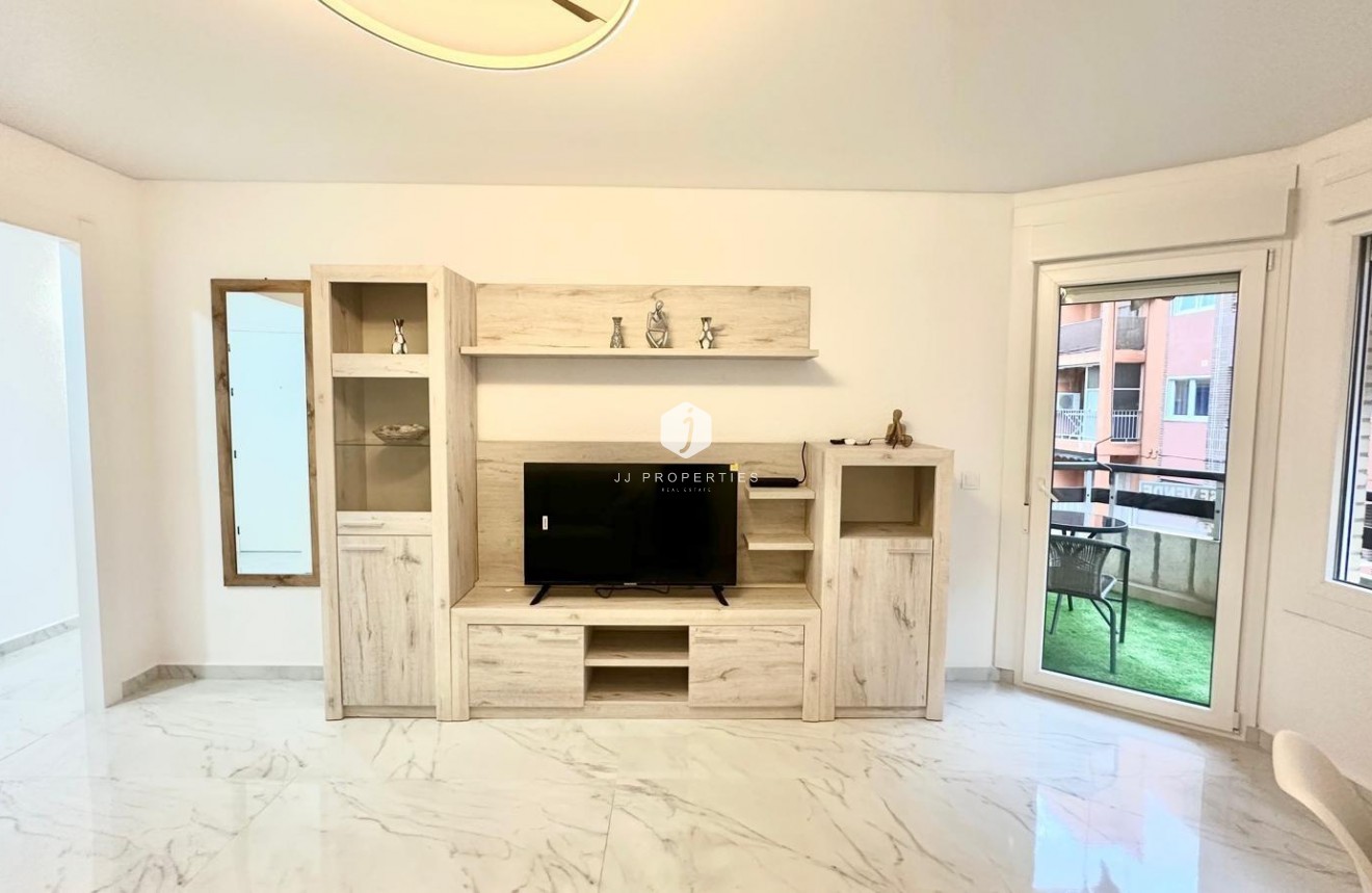 Segunda mano - Apartamento / piso -
Torrevieja - Playa del Cura