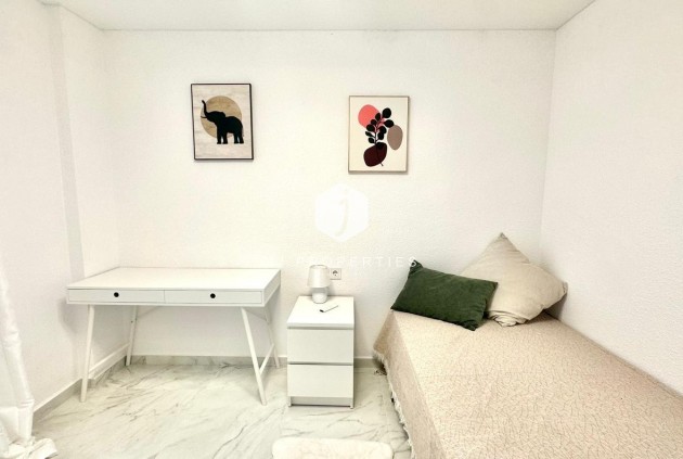 Segunda mano - Apartamento / piso -
Torrevieja - Playa del Cura