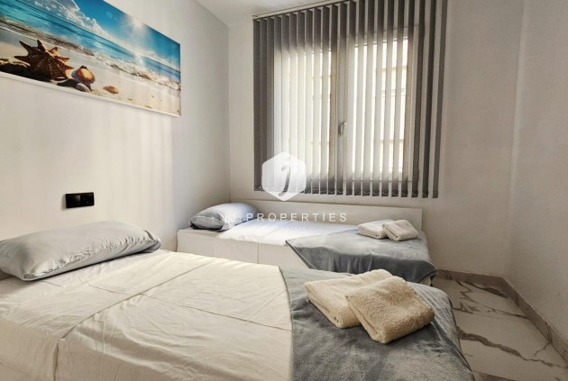 Segunda mano - Apartamento / piso -
Torrevieja - Acequion