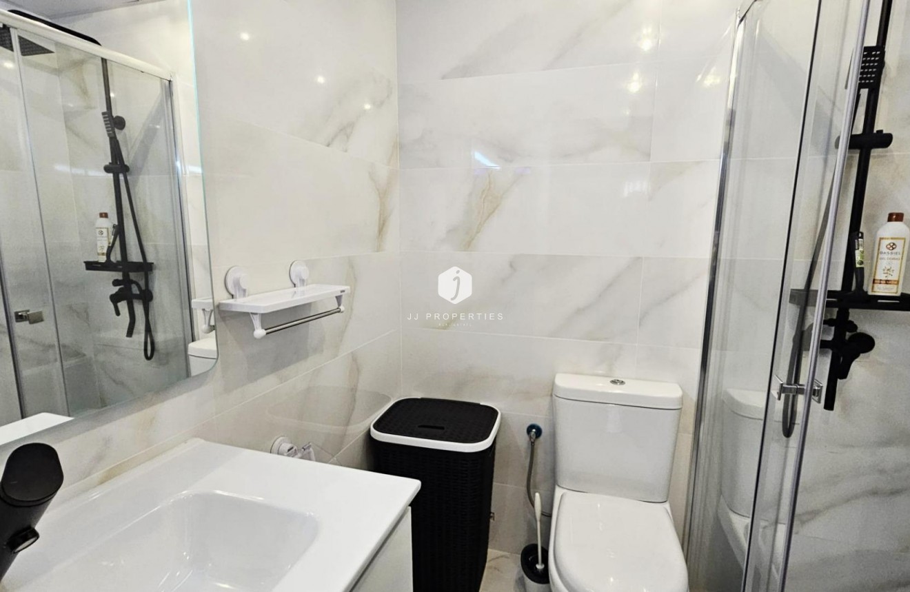 Segunda mano - Apartamento / piso -
Torrevieja - Acequion