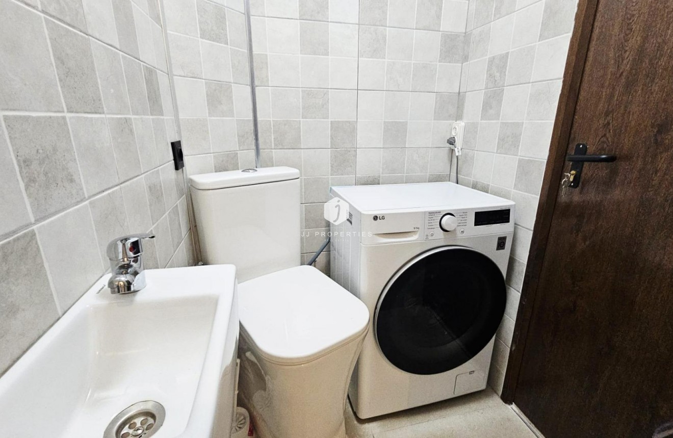 Segunda mano - Apartamento / piso -
Torrevieja - Acequion