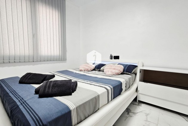 Segunda mano - Apartamento / piso -
Torrevieja - Acequion