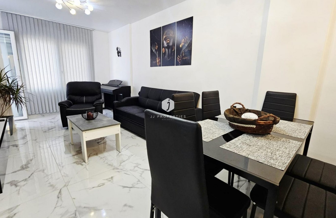 Segunda mano - Apartamento / piso -
Torrevieja - Acequion