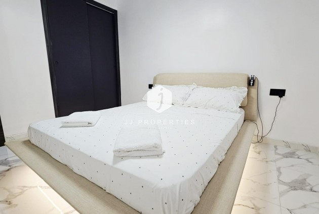 Segunda mano - Apartamento / piso -
Torrevieja - Acequion