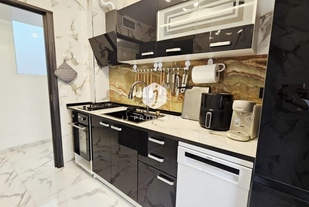 Segunda mano - Apartamento / piso -
Torrevieja - Acequion