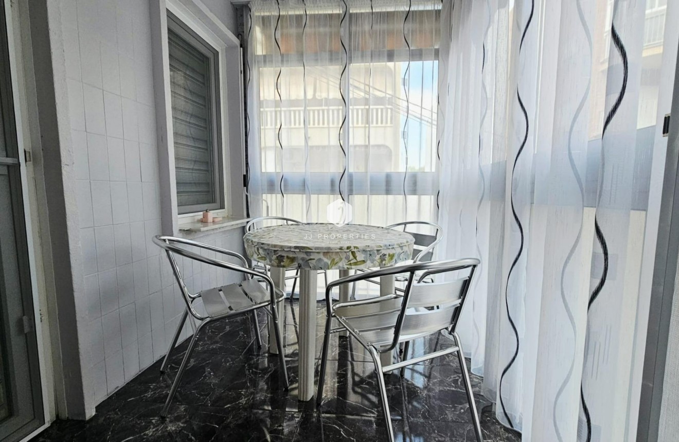 Segunda mano - Apartamento / piso -
Torrevieja - Acequion