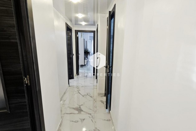 Segunda mano - Apartamento / piso -
Torrevieja - Acequion