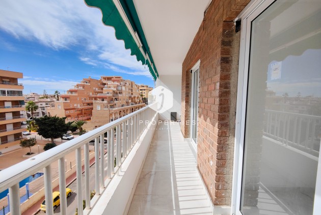 Segunda mano - Apartamento / piso -
Torrevieja - Costa Blanca