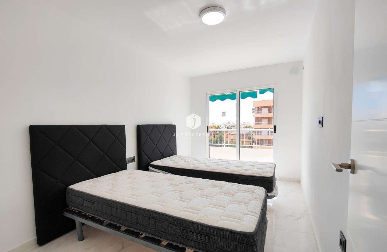 Segunda mano - Apartamento / piso -
Torrevieja - Costa Blanca