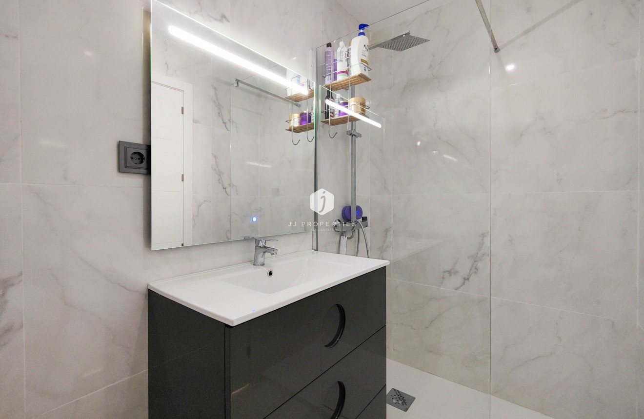 Segunda mano - Apartamento / piso -
Torrevieja - Costa Blanca