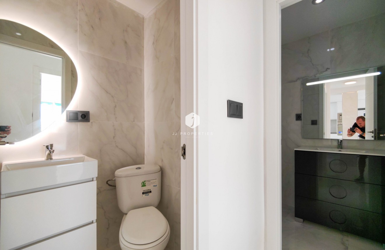 Segunda mano - Apartamento / piso -
Torrevieja - Costa Blanca