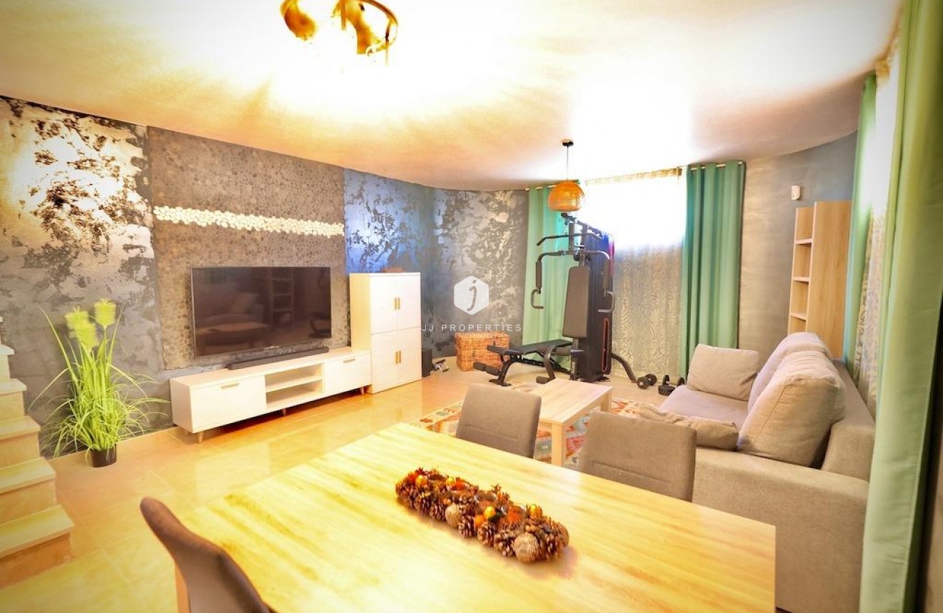 D'occasion - Villa -
San Miguel de Salinas - Inland