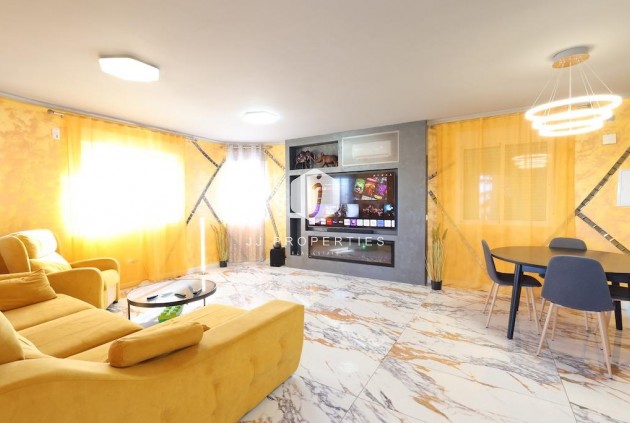 D'occasion - Villa -
San Miguel de Salinas - Inland