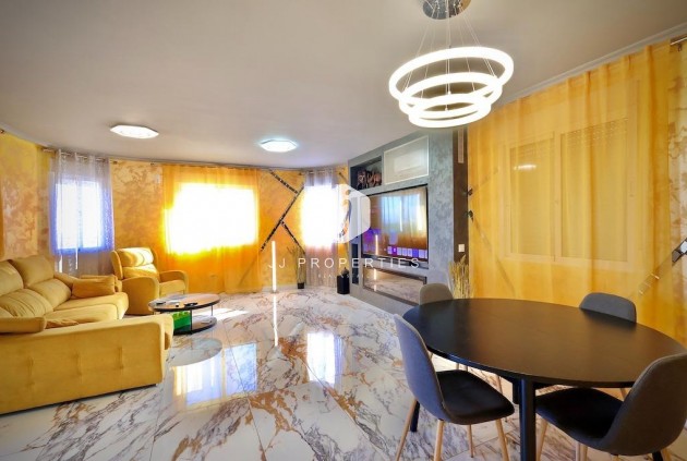 D'occasion - Villa -
San Miguel de Salinas - Inland