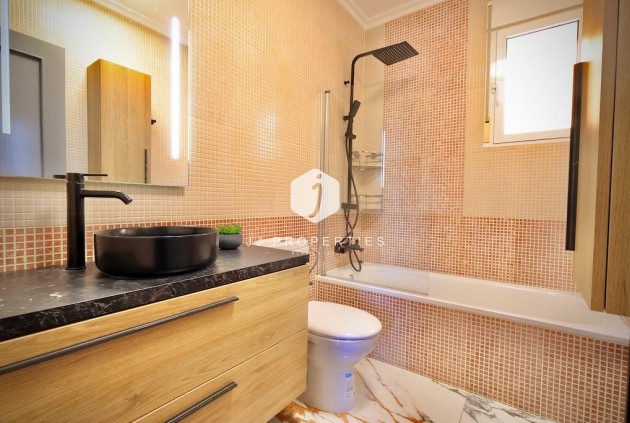 D'occasion - Villa -
San Miguel de Salinas - Inland