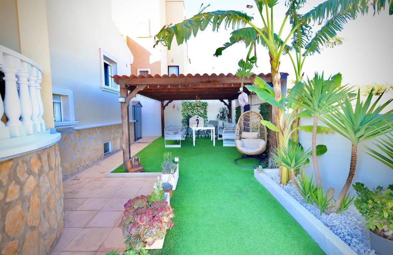 D'occasion - Villa -
San Miguel de Salinas - Inland