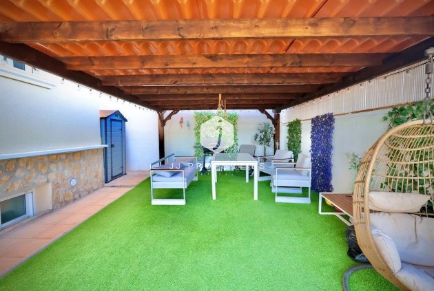 D'occasion - Villa -
San Miguel de Salinas - Inland