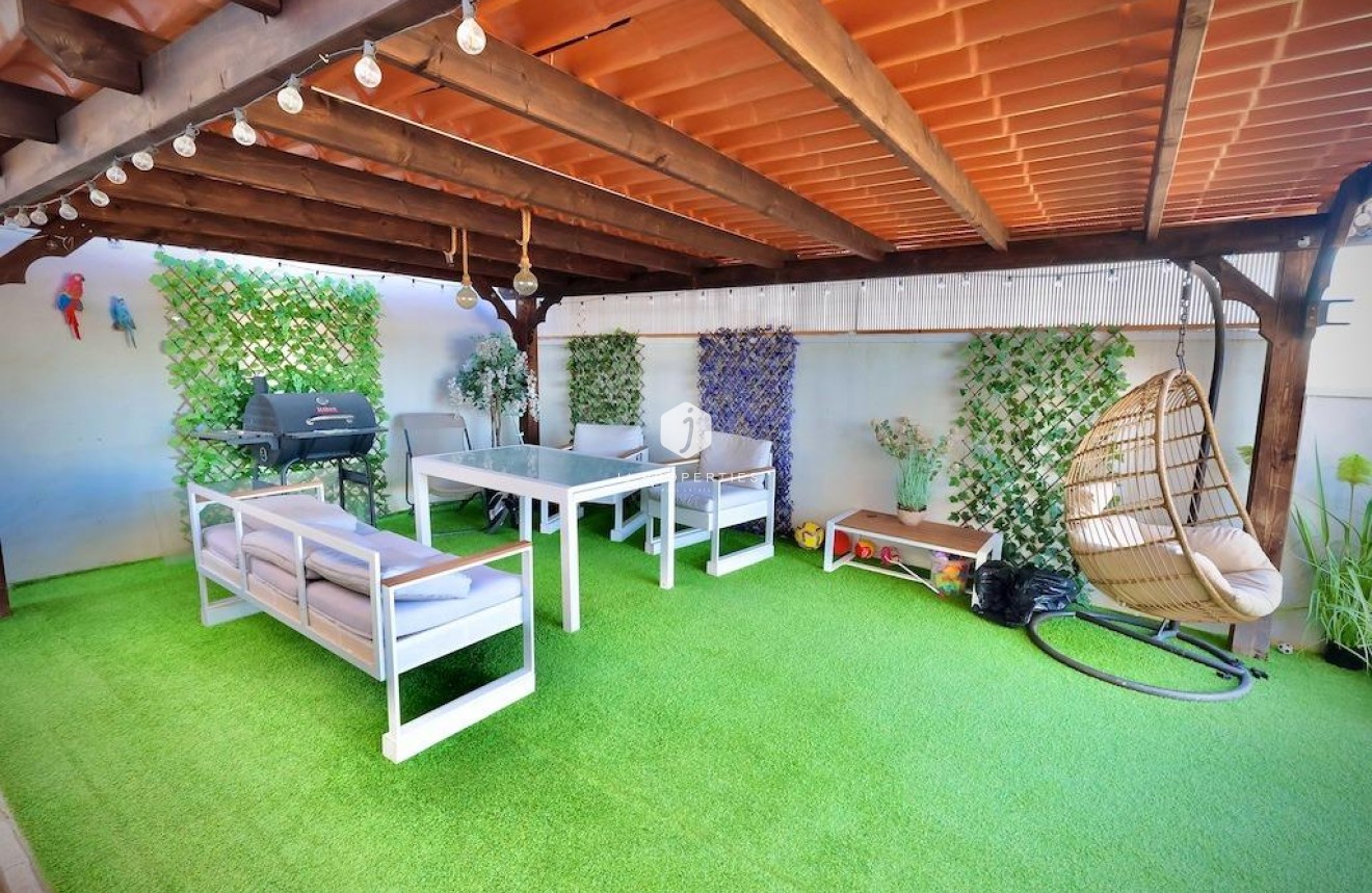 D'occasion - Villa -
San Miguel de Salinas - Inland