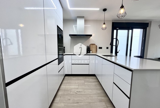 Z drugiej ręki - Villa -
Punta Prima - Costa Blanca