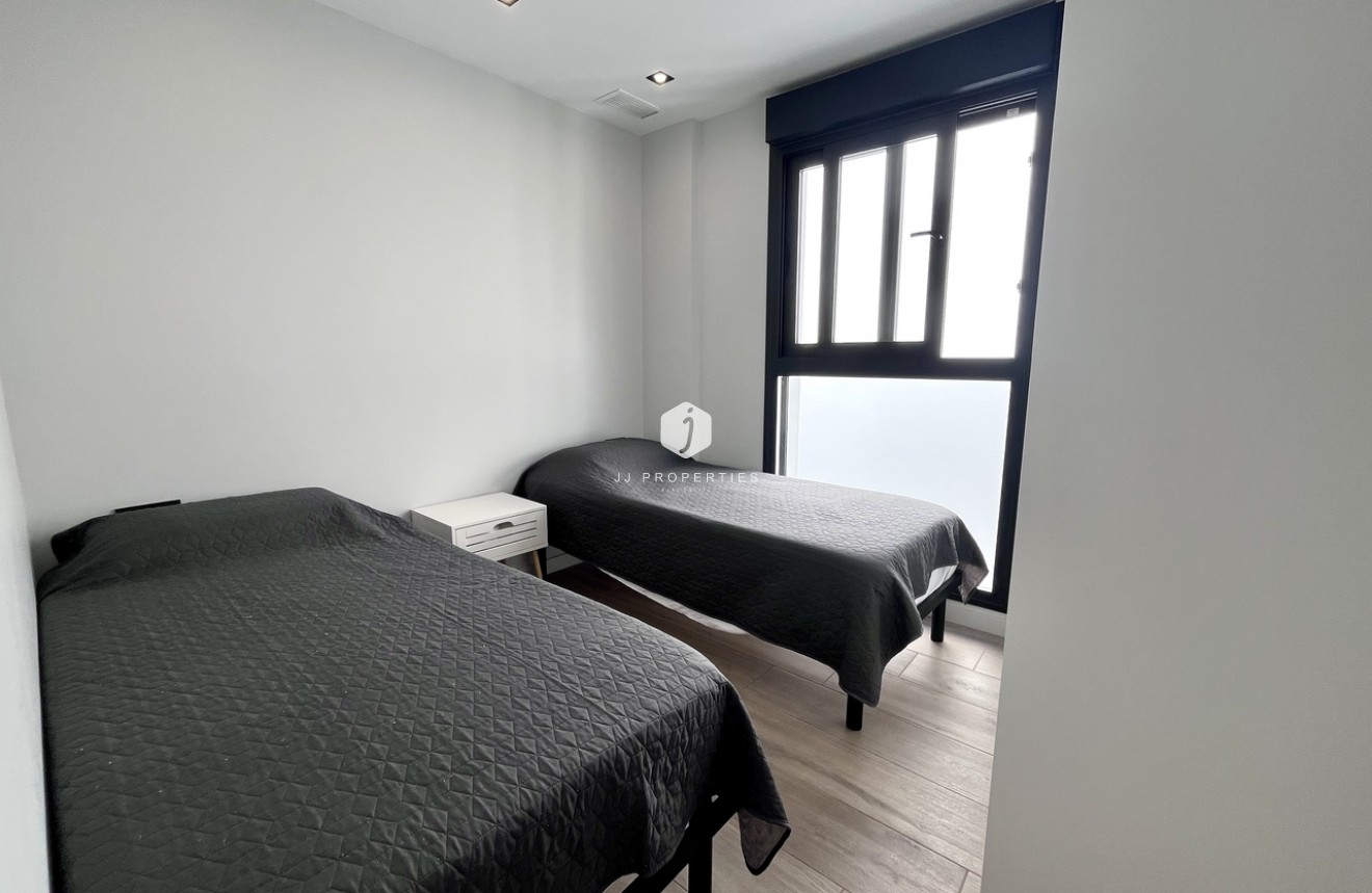 Z drugiej ręki - Villa -
Punta Prima - Costa Blanca