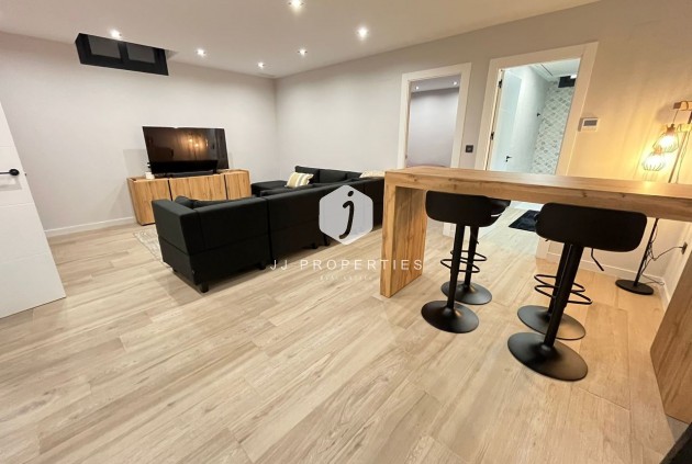 Z drugiej ręki - Villa -
Punta Prima - Costa Blanca