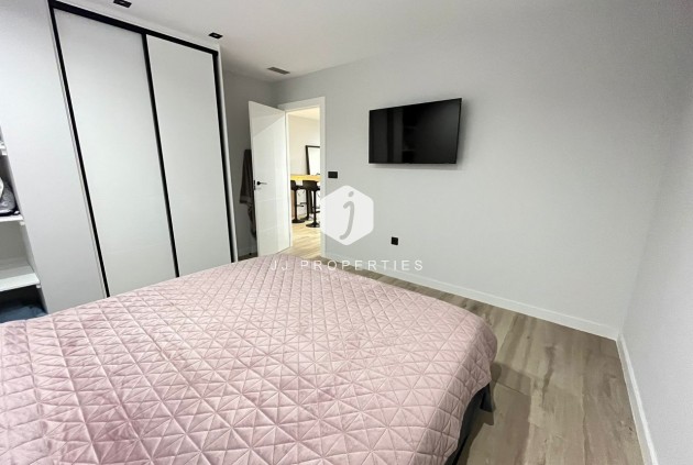 Z drugiej ręki - Villa -
Punta Prima - Costa Blanca