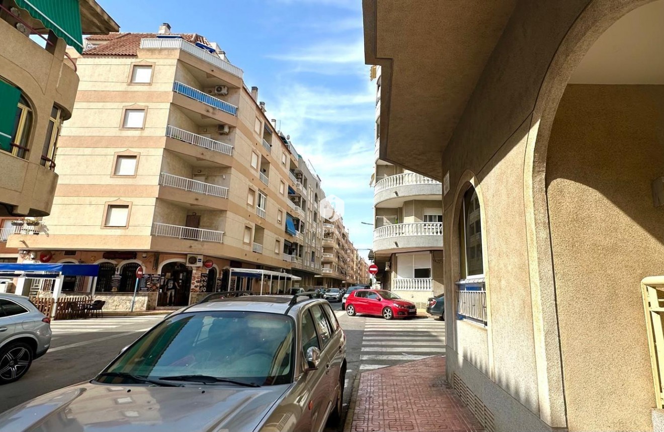 Segunda mano - Apartamento / piso -
Torrevieja - Acequion