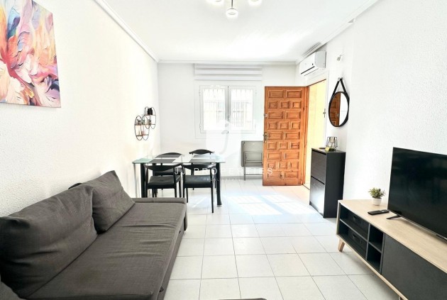 Segunda mano - Apartamento / piso -
Torrevieja - Acequion