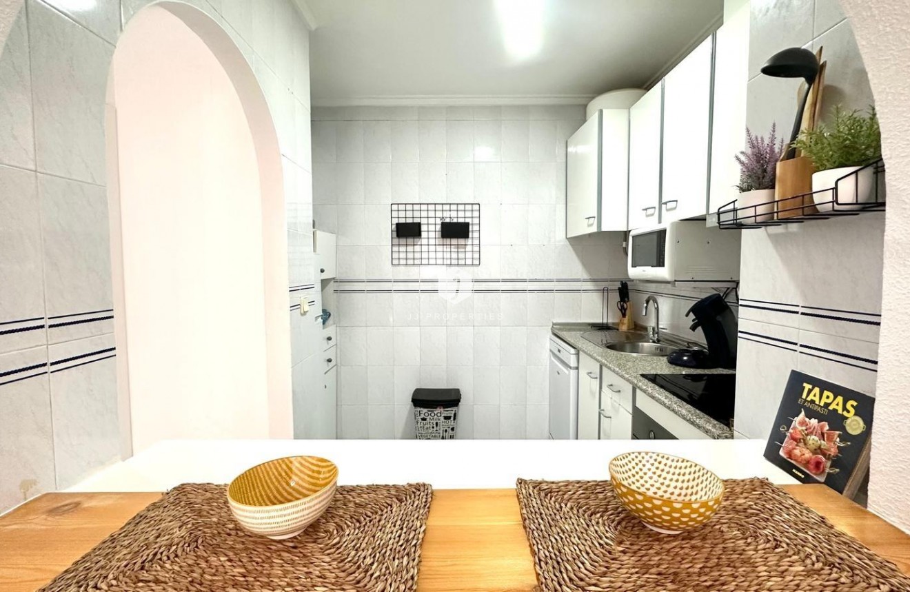 Segunda mano - Apartamento / piso -
Torrevieja - Acequion