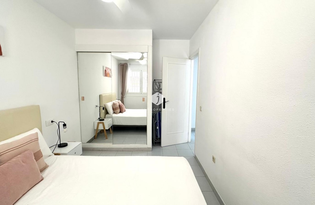 Segunda mano - Apartamento / piso -
Torrevieja - Acequion