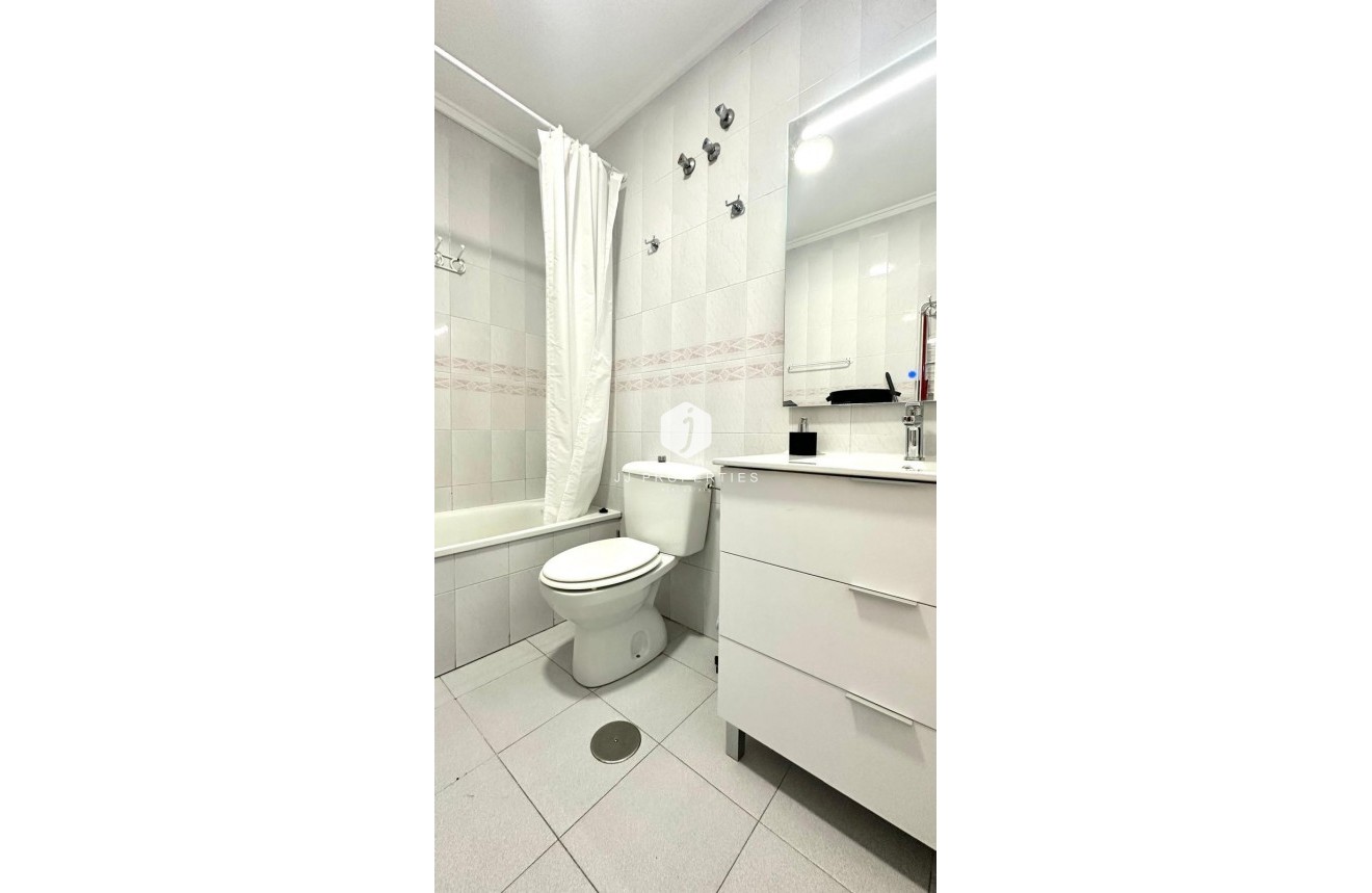 Segunda mano - Apartamento / piso -
Torrevieja - Acequion