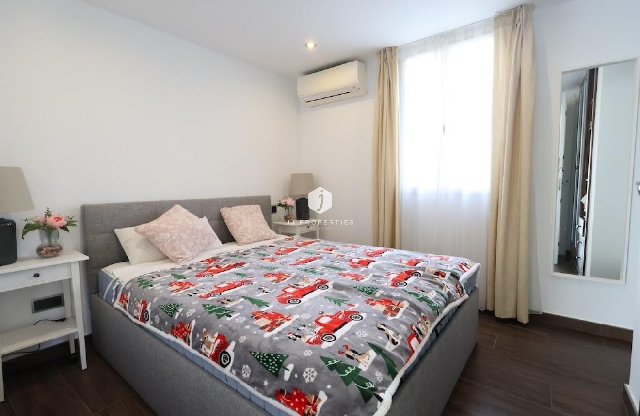 Tweedehands - Villa -
Cabo Roig - Costa Blanca