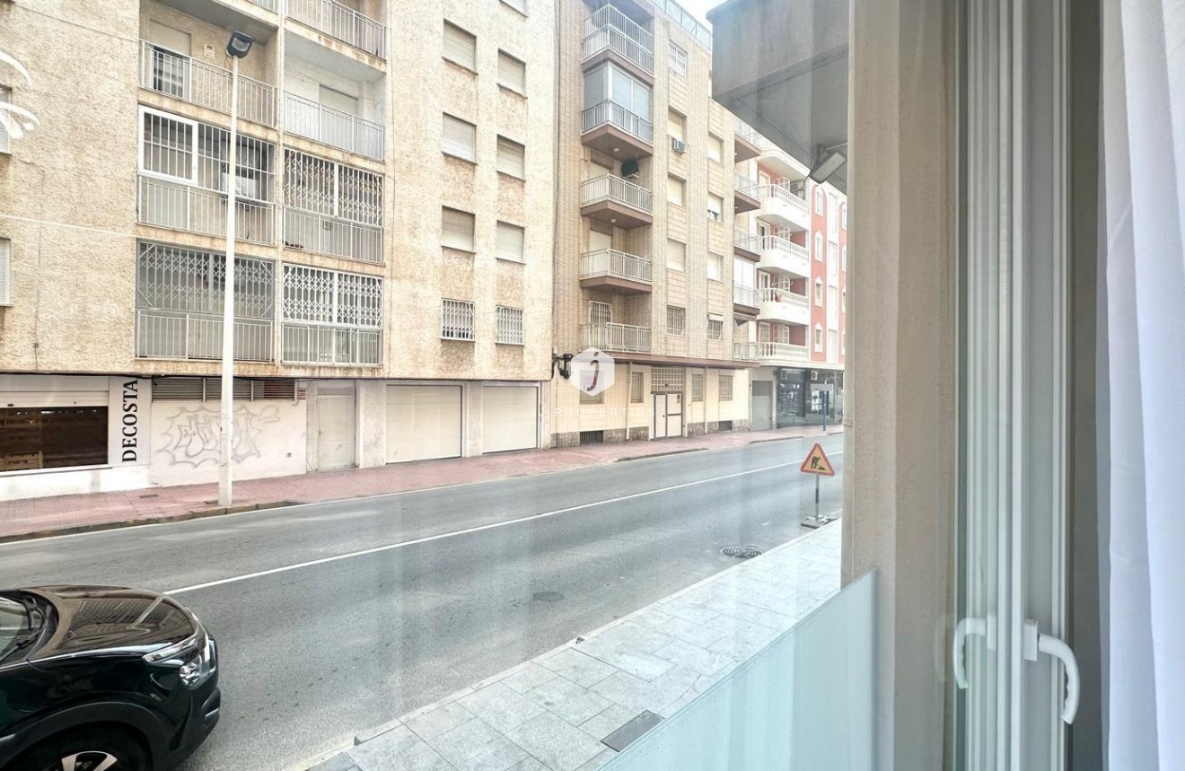 Segunda mano - Apartamento / piso -
Torrevieja - Playa del Cura