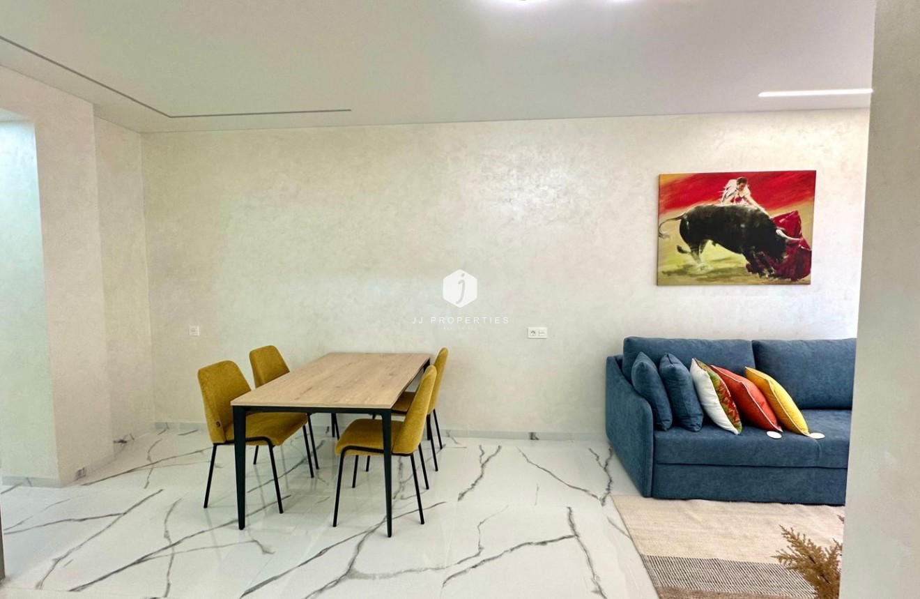 Segunda mano - Apartamento / piso -
Torrevieja - Playa del Cura