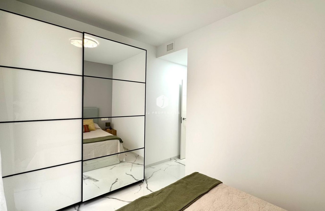 Segunda mano - Apartamento / piso -
Torrevieja - Playa del Cura