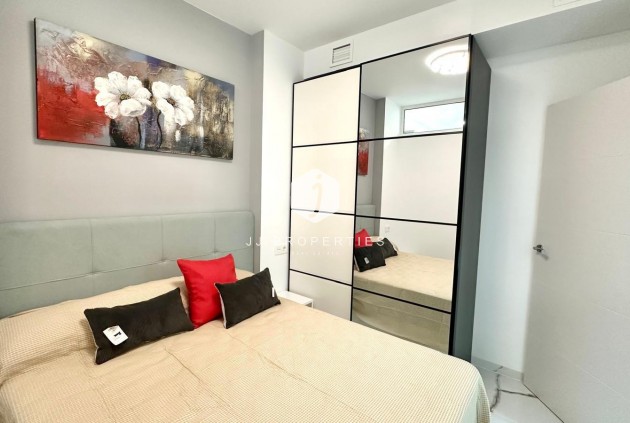 Segunda mano - Apartamento / piso -
Torrevieja - Playa del Cura