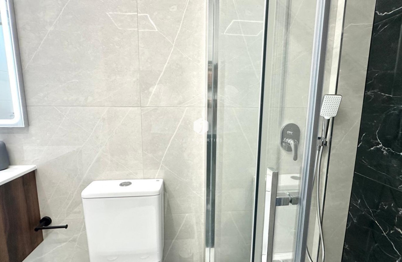 Segunda mano - Apartamento / piso -
Torrevieja - Playa del Cura