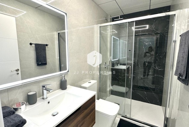 Segunda mano - Apartamento / piso -
Torrevieja - Playa del Cura