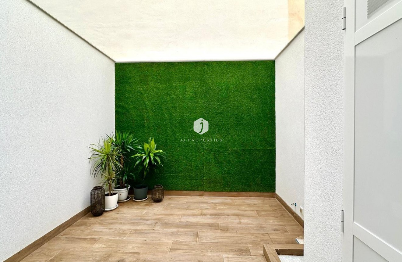 Segunda mano - Apartamento / piso -
Torrevieja - Playa del Cura