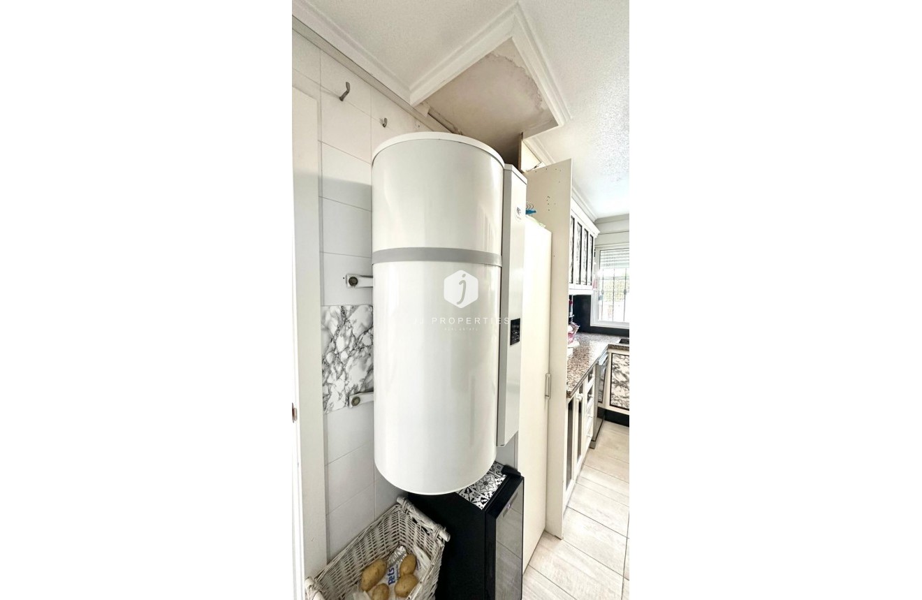 Tweedehands - Villa -
Orihuela Costa - La Regia