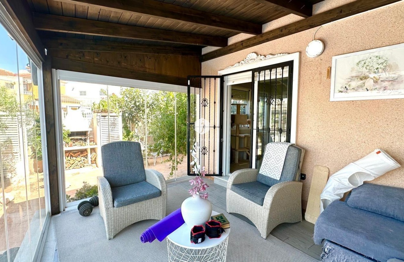 Tweedehands - Villa -
Orihuela Costa - La Regia