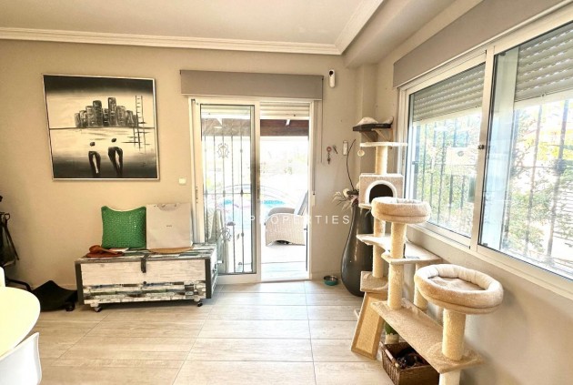 Tweedehands - Villa -
Orihuela Costa - La Regia