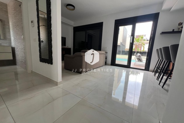 Segunda mano - Villa -
Orihuela Costa - Lomas de Cabo Roig