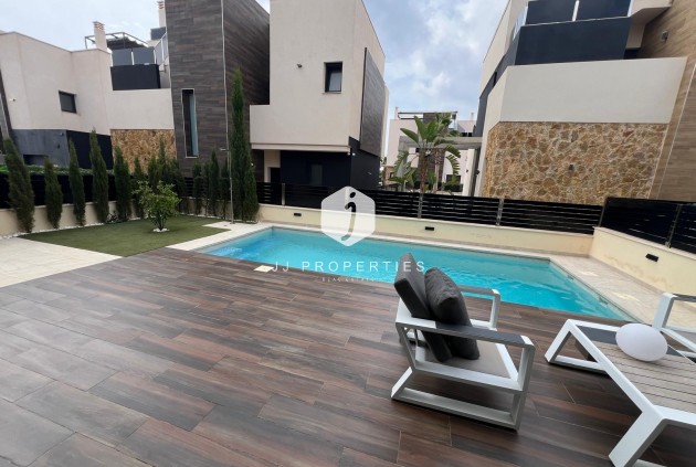 Segunda mano - Villa -
Orihuela Costa - Lomas de Cabo Roig