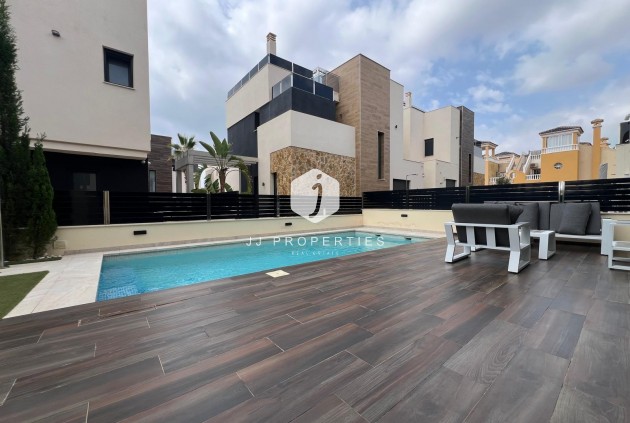 Segunda mano - Villa -
Orihuela Costa - Lomas de Cabo Roig