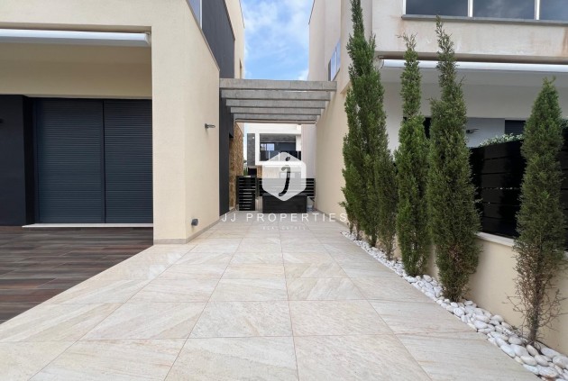 Segunda mano - Villa -
Orihuela Costa - Lomas de Cabo Roig