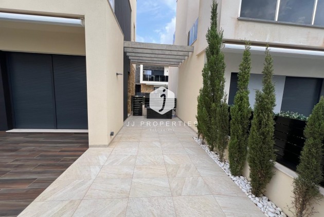 Segunda mano - Villa -
Orihuela Costa - Lomas de Cabo Roig