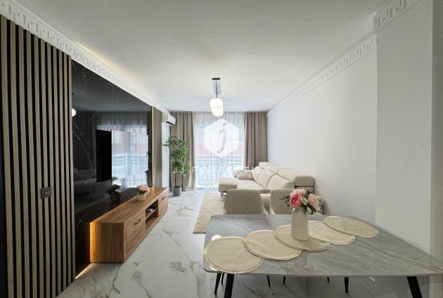 Z drugiej ręki - Mieszkanie w bloku -
Torrevieja - Playa de los Locos