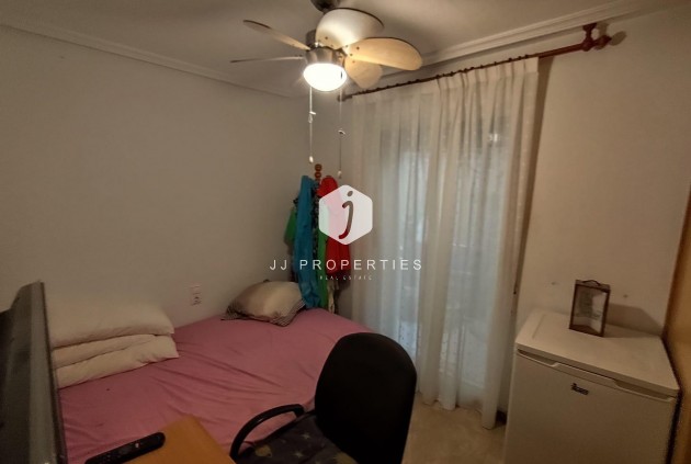 Segunda mano - Apartamento / piso -
Torrevieja - Estacion de autobuses