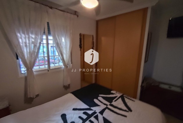 Segunda mano - Apartamento / piso -
Torrevieja - Estacion de autobuses